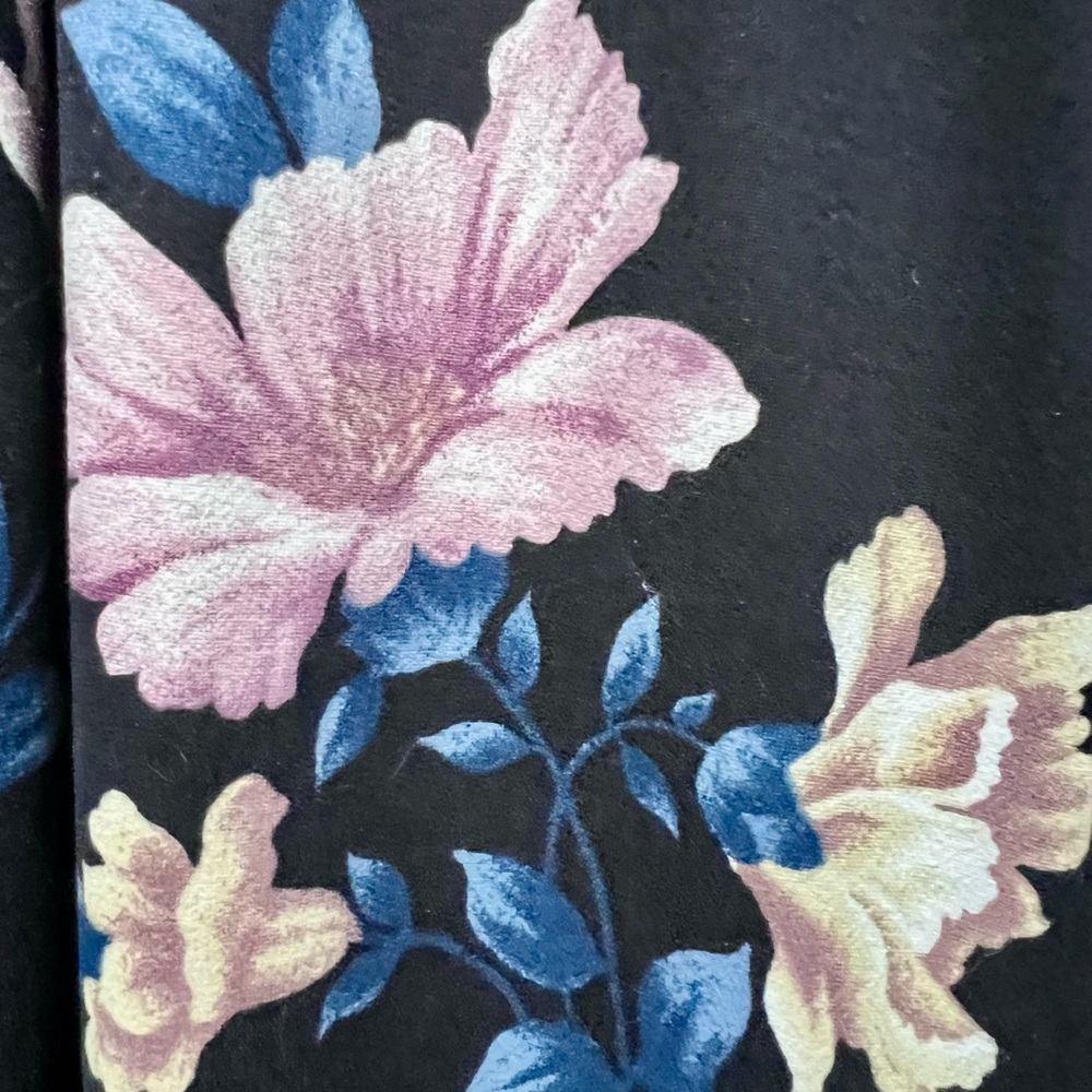 Pants Women’s Floral Print Wide-Legged Elastic Waist with Sash - Picture 5 of 7